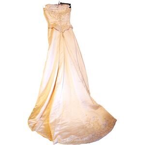 Wedding Dress Taylor Maid by Jasmine